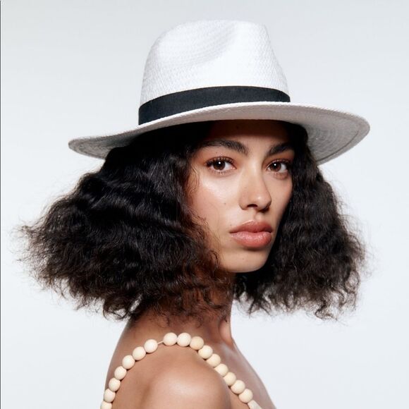 ZARA WHITE HAT WITH BAND - Picture 1 of 4